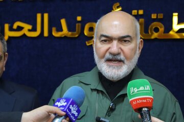 استاندار خوزستان: اصحاب رسانه در “جنگ سوم تحمیلی” جبههای جداگانه گشودند / نقش رسانه در کنار مردم و نیروهای مسلح کمنظیر بود