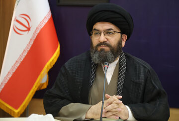 امام جمعه زنجان: تا مدیران «جبههای» کار نکنند، مشکلات حل نمیشود