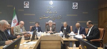 بازسازی واحدهای تولیدی آسیبدیده کردستان در جنگ با مشارکت بانکها