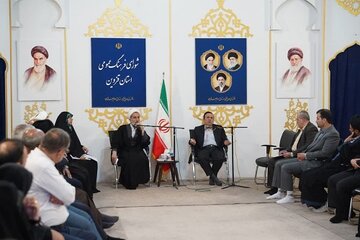 سیاست استان مخالفت با توسعه صنایع آببراست
