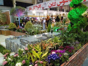 نمایشگاه گل و گیاه در قزوین آغاز به کار کرد