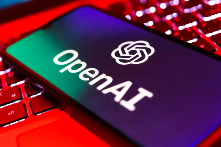 پایان عصر اپلیکیشنها؟ OpenAI از گوشی بدون اپلیکیشن رونمایی میکند