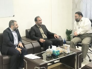 پیگیری طرحهای زیرساختی ایثارگران ایلام در نشست با مدیران ارشد