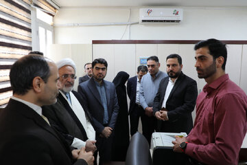 گرمسار؛ آغازگر عصر «عدلیه بدون کاغذ»/ وقتی دادرسی هوشمند جایگزین بایگانیهای مملو از پرونده میشود