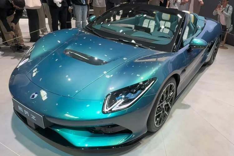 ابرخودروی برقی BYD با سرعت 350 کیلومتر بر ساعت معرفی شد