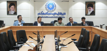 بررسی چالشهای صنعت پلیمر کرمان در نشست کمیسیون صنعت اتاق بازرگانی کرمان