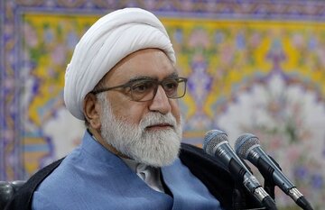 تولیت آستان قدس رضوی: آیتالله فیاض از ارکان علمی و معنوی جهان تشیع بود