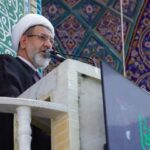 عاشورا ما را در کنار هم متحد میکند