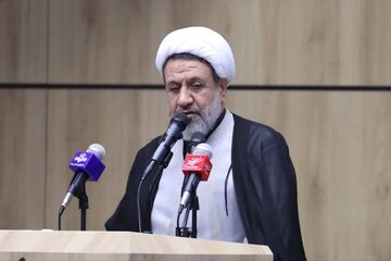 قاضی باید شجاعانه حق را بگوید حتی اگر به مصلحتاش نباشد