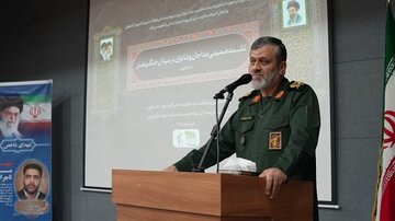 مداحان و شاعران پرچمداران جهاد تبیین هستند