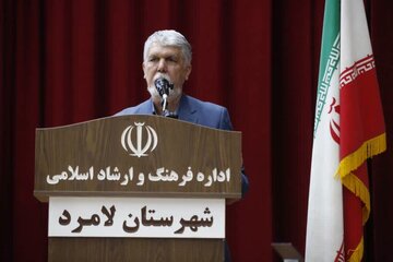 وزیر فرهنگ:جنگ تحمیلی زمینهساز جهشی تازه برای ایران اسلامی است