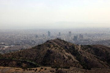 گرد و غبار فرامرزی؛ تهدیدی جدی برای هوای مشهد/ نقش پررنگ کانونهای افغانستان و ترکمنستان در آلودگی شرق کشور