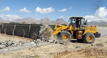 آزادسازی هفت هزار مترمربع اراضی کشاورزی کلانشهر شیراز