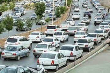 اعمال محدودیتهای ترافیکی از میدان گاز به سمت میدان حجاب / در روزهای تعطیل و شب های پنج شنبه و جمعه یک طرفه خواهد شد