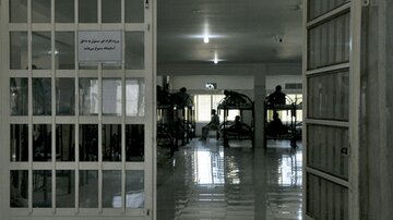 انتقال موقت پنج هزار زندانی در خوزستان