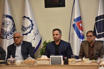 بررسی راهکارهای تسریع انتقال کارخانه سیمان فارس به خارج از شهر