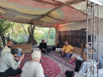 بررسی مشکلات عشایر منطقه خاک مالگه با حضور میدانی مدیرکل امور عشایر استان