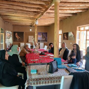برگزاری کارگاه آموزش فرزندپروری برای ارتقای کیفیت زندگی در روستای هدف گردشگری قلعهبالا