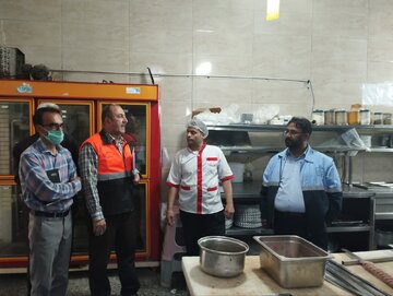 تشدید نظارت بر مجتمعهای خدماتی محور سمنان–دامغان جهت ارتقای سطح خدماترسانی در ایام عزاداری رهبر شهید