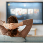 راهکارهای ساده برای از بین بردن بازتاب نور در تلویزیونهای OLED