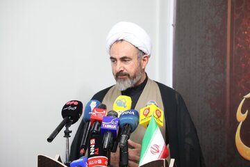 رسانهها توسعه زیرساختهای راهبردی مرز مهران را مطالبه کنند