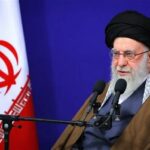 رهبر شهید انقلاب: بخش خصوصی فرمانده خط مقدم جنگ اقتصادی است/ باید موانع تولید و سرمایهگذاری برداشته شود/سیاست های اصل ۴۴ باید عملی شود