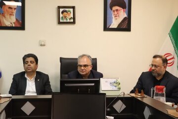 ضرورت بررسی و تعیین‌ حریم تردد شترها در مسیرهای ریلی در شهرستان سمنان