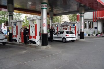 عرضه رایگان CNG در ۱۱ جایگاه قم برای مراسم تشییع رهبر شهید