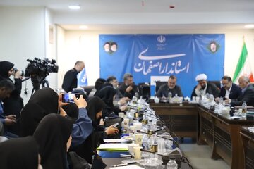 مهران، مرز اصلی خروج زائران اربعین از استان اصفهان /نرم افزار «همیار اربعین» را نصب کنید