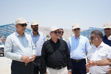 نشست مدیرعامل منطقه ویژه اقتصادی صنایع انرژیبر پارسیان با مدیرکل حفاظت محیط زیست هرمزگان