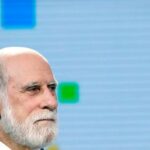 پدر اینترنت مأموریت تازهای آغاز کرد؛ ساخت هویت دیجیتال برای عاملهای هوش مصنوعی