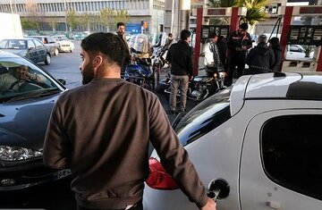 آمار شوکه‌کننده از مصرف بنزین ایرانی‌ها/ سرانه مصرف بنزین به چه عددی رسید؟