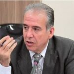 اظهارات یک فعال اقتصادی:رویکرد اقتصادی کشور در ابتدای انقلاب چپ زده بود/ رانت خواری در دولت احمدی نژاد به اوج رسید/ دولت خاتمی موفقترین اقتصاد را داشت