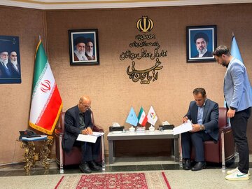 امضای تفاهمنامه اتصال اماکن ورزشی آذربایجانغربی به شبکه فیبر نوری