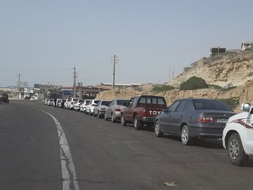 جایگاه سوخت وحدت در بندرعباس ۲۴ ساعته بنزین عرضه میکند