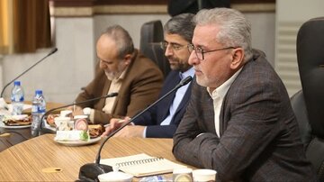 مدیری که از رسانه فراری باشد، عملکردش زیر سؤال است