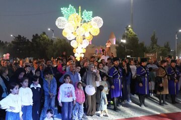 آغاز نهمین جشنواره انگور ارومیه در دهکده ساحلی توریستی چیچست