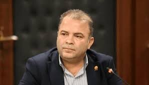 افزایش واردات خودرو در قصرشیرین؛ رایزنی برای تردد بیناستانی