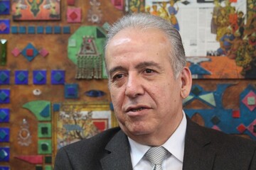 با این دستمزدها، کار کردن بی‌معناست /حریری: افزایش دو سه میلیون تومانی یعنی هیچ/ حداقل دستمزد، حداقل ۲۵ درصد افزایش یابد