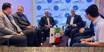 تأکید شهباز حسنپور بر لزوم بازآفرینی برند فرش کرمان/ مسیرهای صادراتی فرش دستباف تسهیل میشود