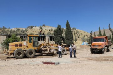تحویل خط برق ۲۰کیلوولت بام سبز شیراز انجام شد/ساخت پیست دوچرخهسواری و مسیرهای پیادهروی در باغ زندگی