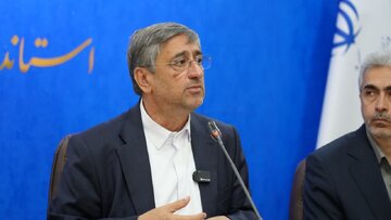 دشمن به نبرد رودرو با جامعه تولید و کارفرمایی برخاسته است