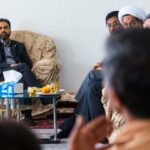 دیدار مدیر مجتمع مس درآلو با خانواده شهید «غلامرضا سنجری‌پور» / امیری: خانواده‌های شهدا صاحبان اصلی فرهنگ ایثار و مقاومت هستند