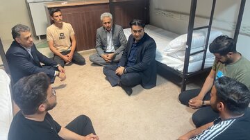 دیدار مدیرعامل شرکت توزیع نیروی برق استان با سیمبانان اکیپهای عملیاتی هوشمندسازی در گرمسار