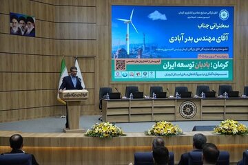 فرصت زیادی برای اصلاح زیرساختها نداریم / پنج سال آینده برای جبران عقبماندگیهای اقتصادی دیر است