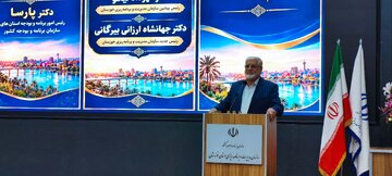 مدیران وقت خود را صرف حاشیهها و تخریب نکنند / اولویت اصلی من، کار شبانهروزی برای توسعه است