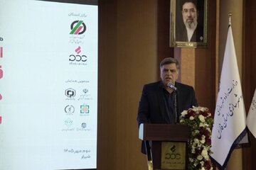 مدیرکل بودجه وزارت راه:قیر اصلاحشده دوام آسفالت را افزایش میدهد/ سالانه یک میلیون تن قیر در اختیار وزارت راه