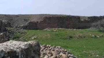 مرمت و ساماندهی قلعه شاخ دهلران
