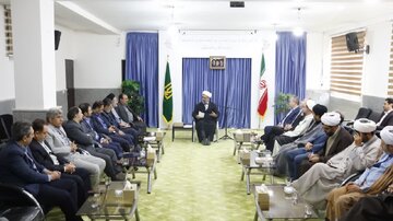 مسئولان دانشگاهها میان دانشجویان حضور داشته باشند