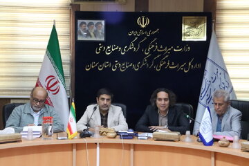 نشست هماندیشی انجمنهای حرفهای گردشگری استان سمنان برگزار شد